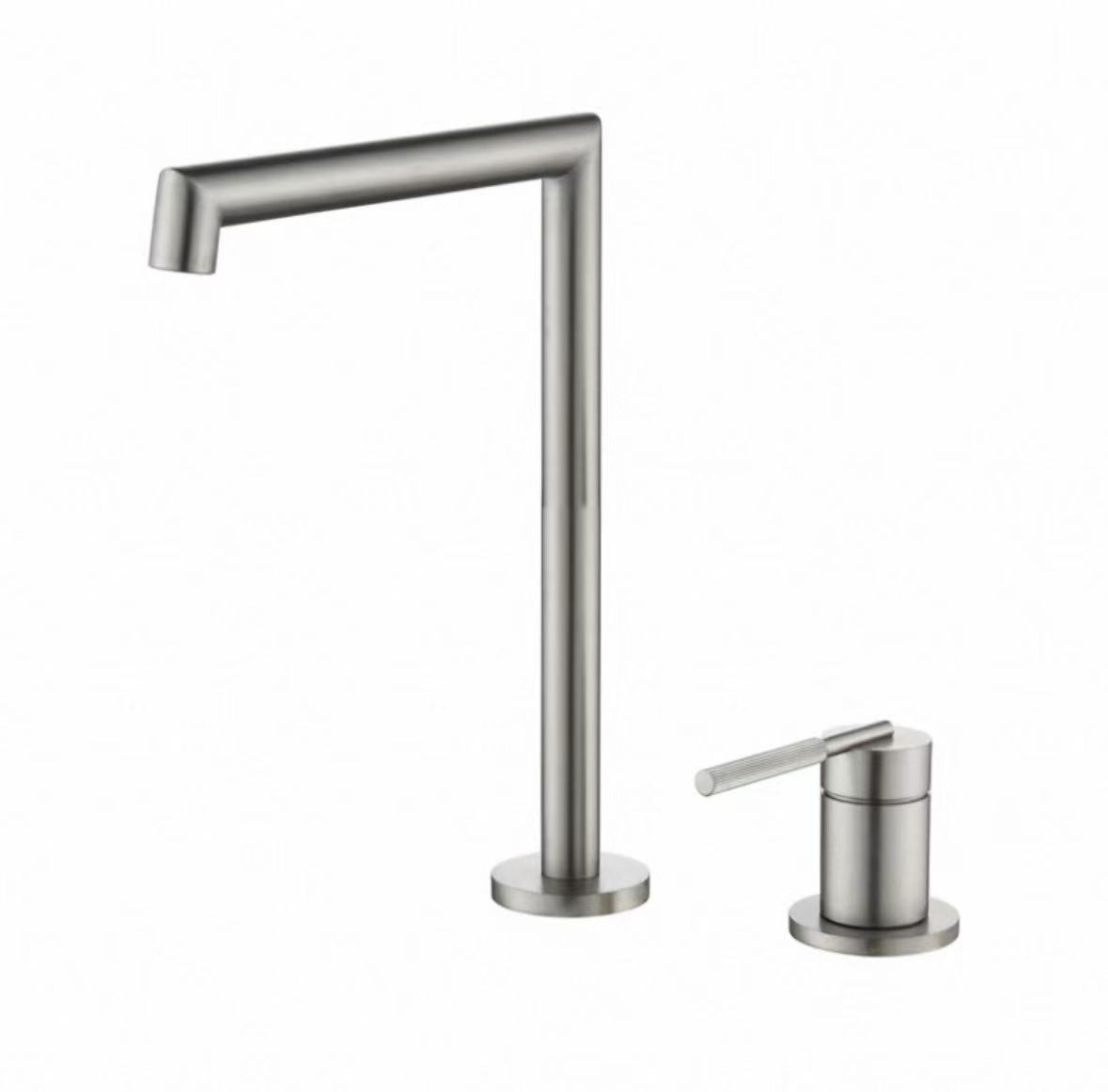 Faucet Vaevae Fa'aata Silver Geometric